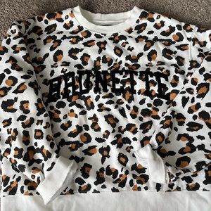 Crewneck sweatshirt. Good condition.